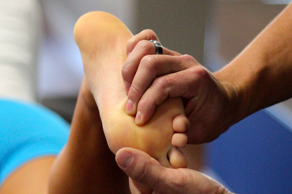 Metatarsalgia en pie prevenir podologo en malaga